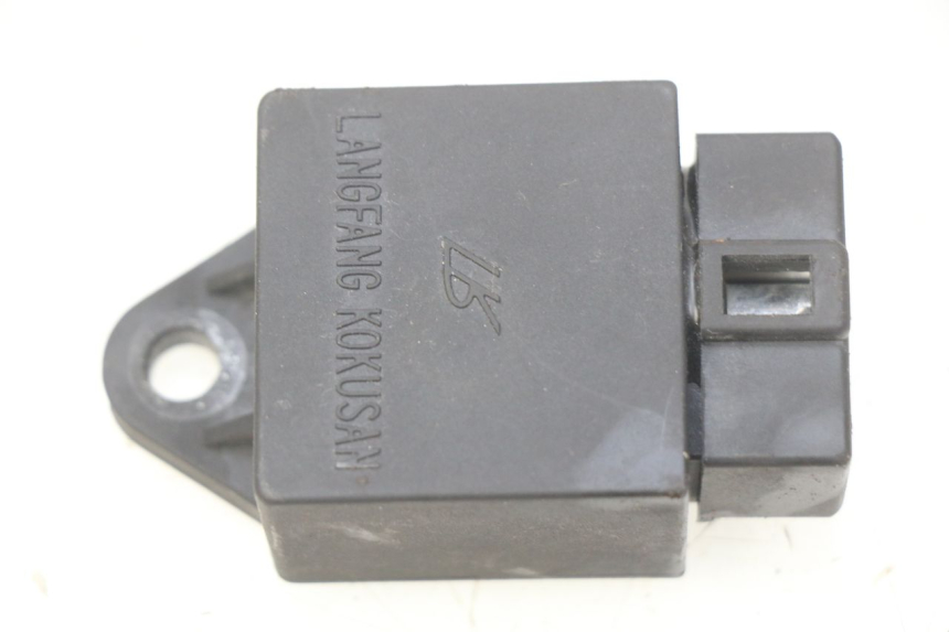 photo de ELECTRICAL RELAY PIAGGIO VESPA PRIMAVERA 2T 50 (2013 - 2018)