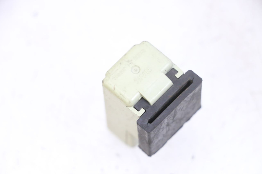 photo de ELECTRICAL RELAY YAMAHA X-MAX XMAX 125 (2010 - 2014)