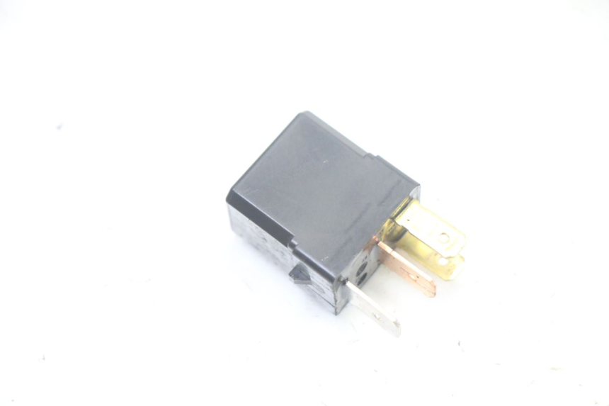 photo de RELAY YAMAHA FZS FAZER 600 (2001 - 2003)