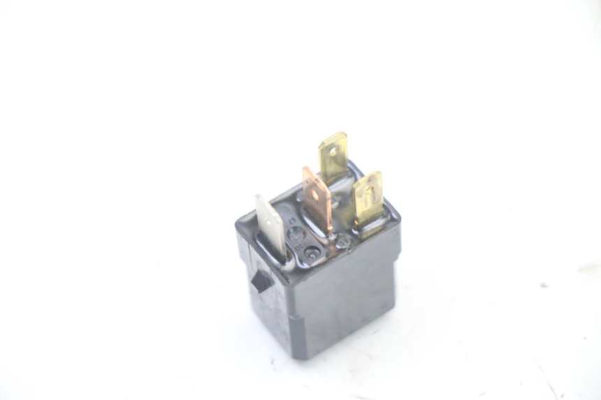 photo de RELAY YAMAHA FZS FAZER 600 (2001 - 2003)