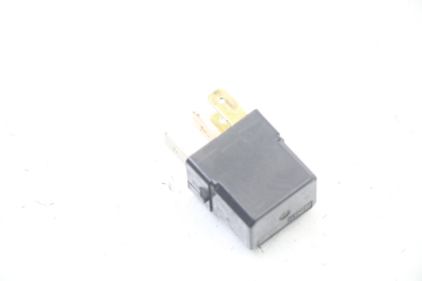 photo de RELAY YAMAHA FZS FAZER 600 (2001 - 2003)