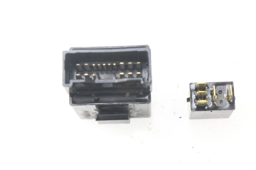 photo de ELECTRICAL RELAY YAMAHA TDM ABS 900 (2002 - 2014)