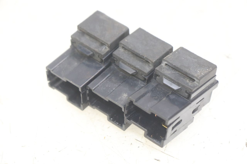 photo de ELECTRICAL RELAY YAMAHA YP MAJESTY 400 (2004 - 2008)
