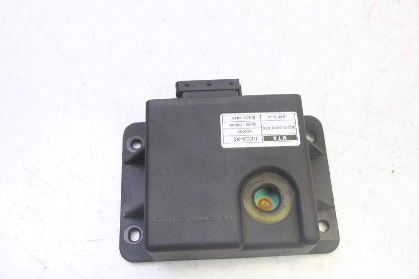 photo de ROLL LOCK RELAY PIAGGIO MP3 LT 300 (2010 - 2016) - Zoom on usage condition