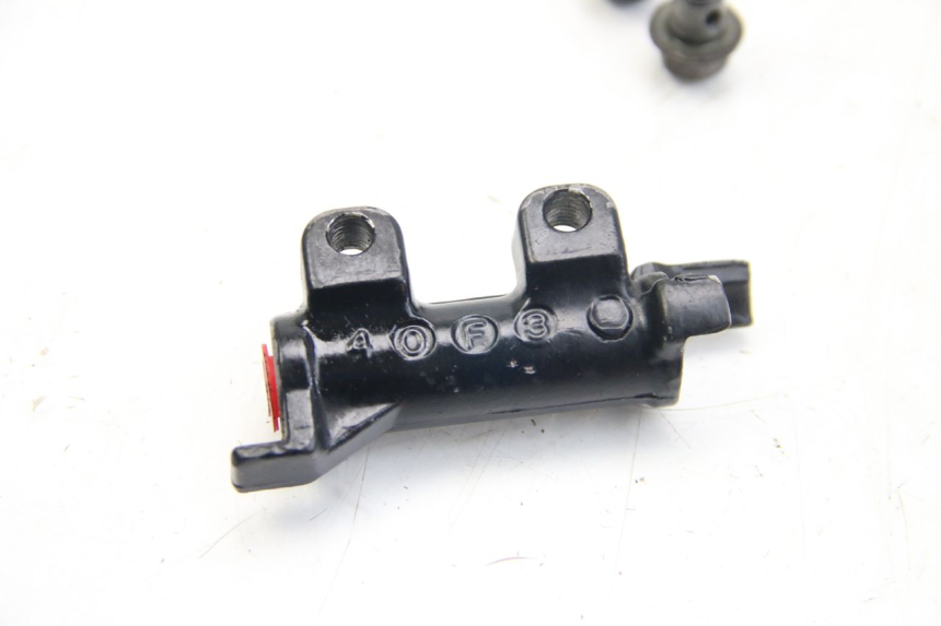 photo de BRAKE PROPORTIONING VALVE YAMAHA FZS FAZER 600 (2001 - 2003)
