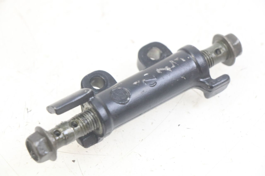 photo de BRAKE PROPORTIONING VALVE YAMAHA FZS FAZER 600 (1998 - 2001)