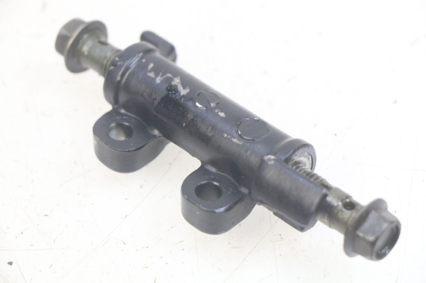 photo de BRAKE PROPORTIONING VALVE YAMAHA FZS FAZER 600 (1998 - 2001)