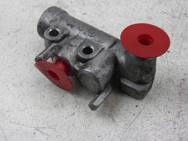 photo de BRAKE PROPORTIONING VALVE HONDA FES S-WING SWING ABS 125 (2007 - 2015)