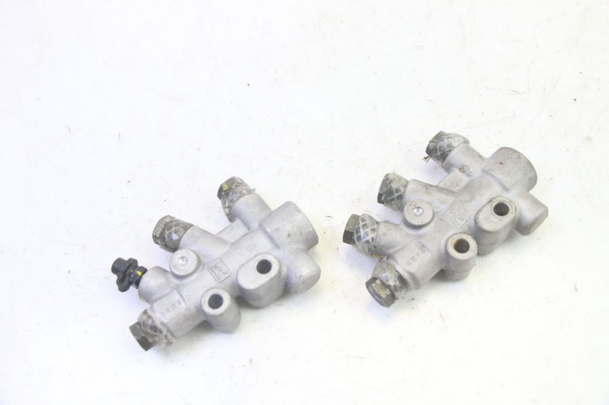 photo de BRAKE PROPORTIONING VALVE PIAGGIO MP3 RL 250 (2007 - 2010) - Main view