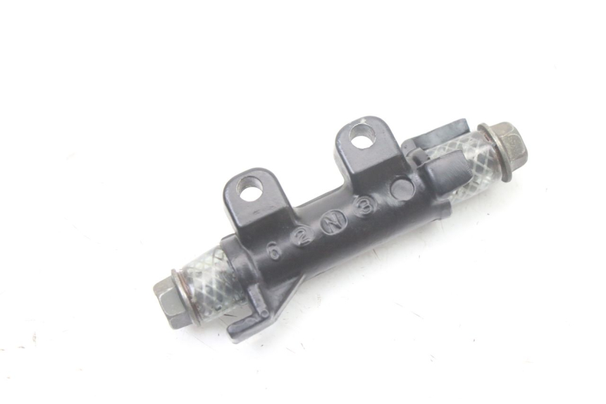 photo de BRAKE PROPORTIONING VALVE YAMAHA FZS FAZER 600 (2001 - 2003)
