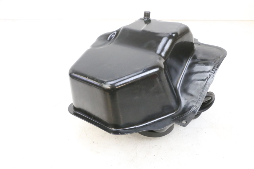 photo de FUEL TANK SYM CROX 4T 50 (2016 - 2023) - Zoom on usage condition