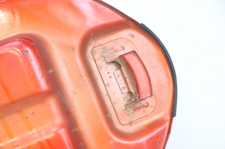 photo de FUEL TANK SUZUKI GSF N BANDIT 600 (1996 - 1999) - Fixing points details