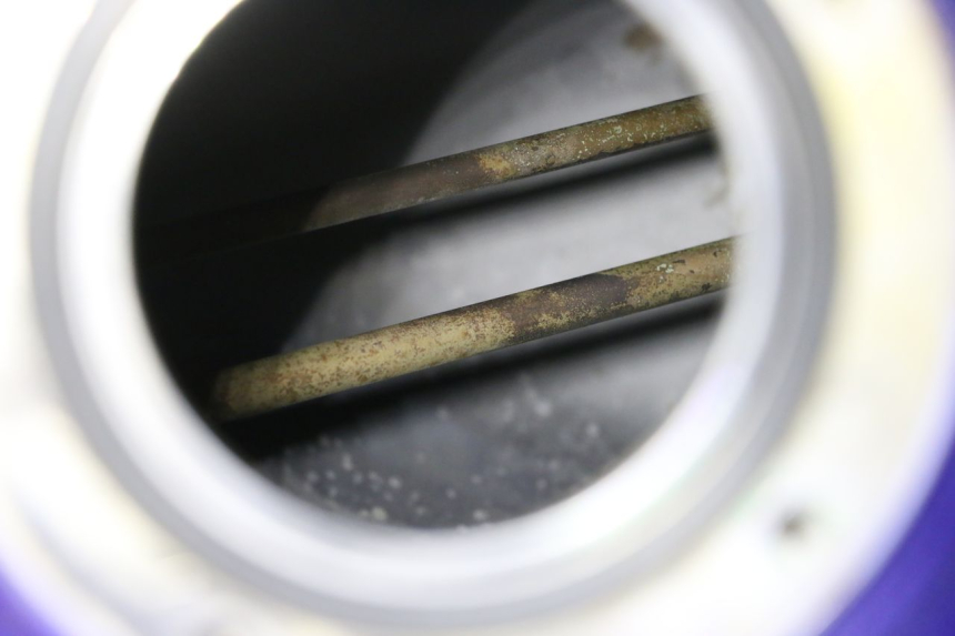 photo de FUEL TANK SUZUKI GSXR GSX-R 1000 (2003 - 2004) - Surface and material condition