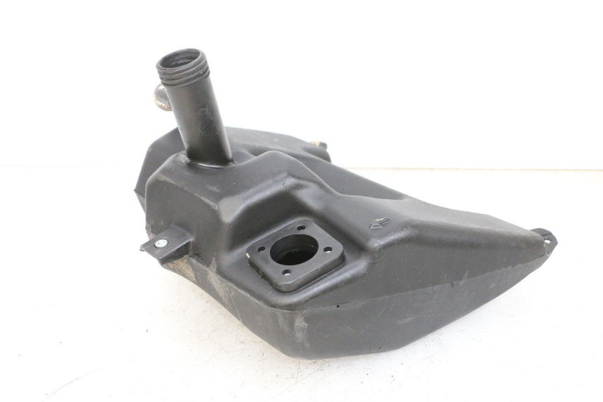 photo de FUEL TANK PIAGGIO NEW TYPHOON 50 (2018 - 2021) - Alternative perspective