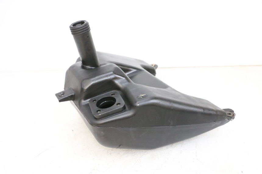 photo de FUEL TANK PIAGGIO NEW TYPHOON 50 (2018 - 2021) - Technical close-up