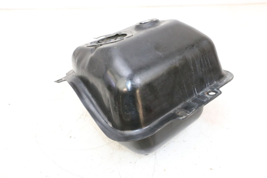 photo de FUEL TANK SYM ORBIT 2 4T 50 (2008 - 2017) - Fixing points details