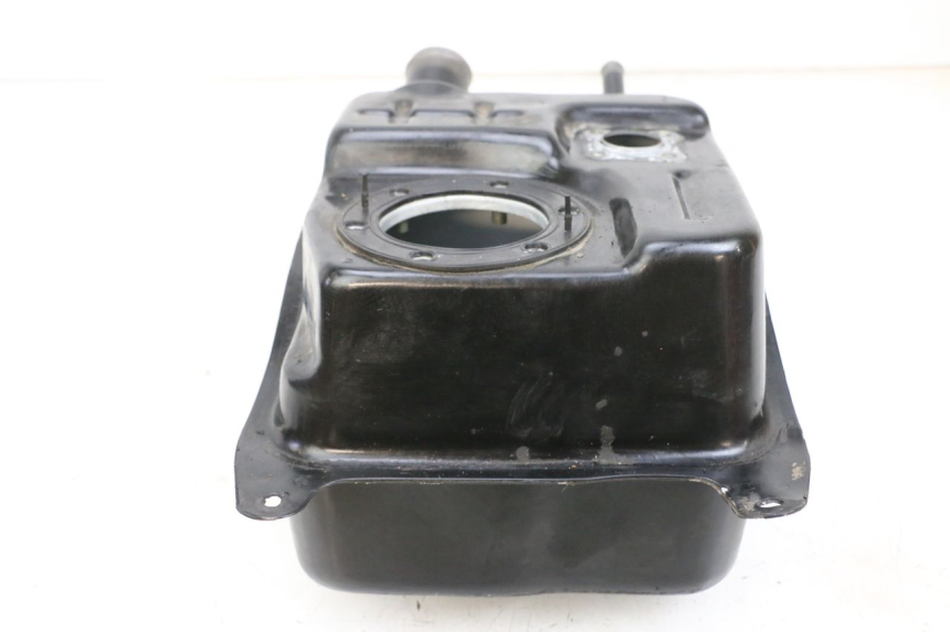 photo de FUEL TANK SYM ORBIT III 3 4T 50 (2021 - 2025) - Fixing points details