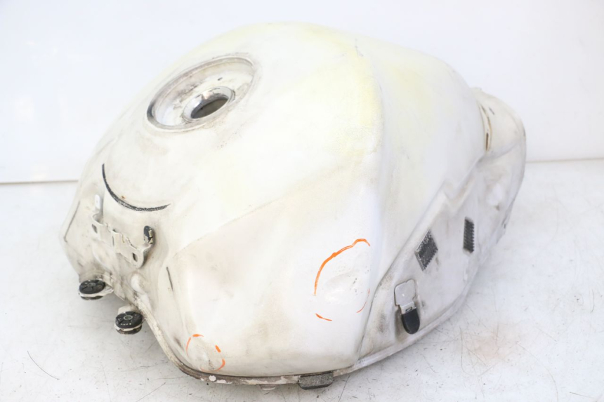 photo de FUEL TANK SUZUKI GSR 750 (2011 - 2017)
