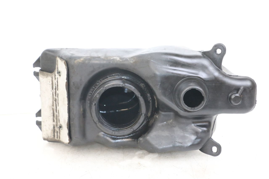 photo de FUEL TANK YAMAHA XMAX X-MAX 125 (2006 - 2009) - Zoom on usage condition