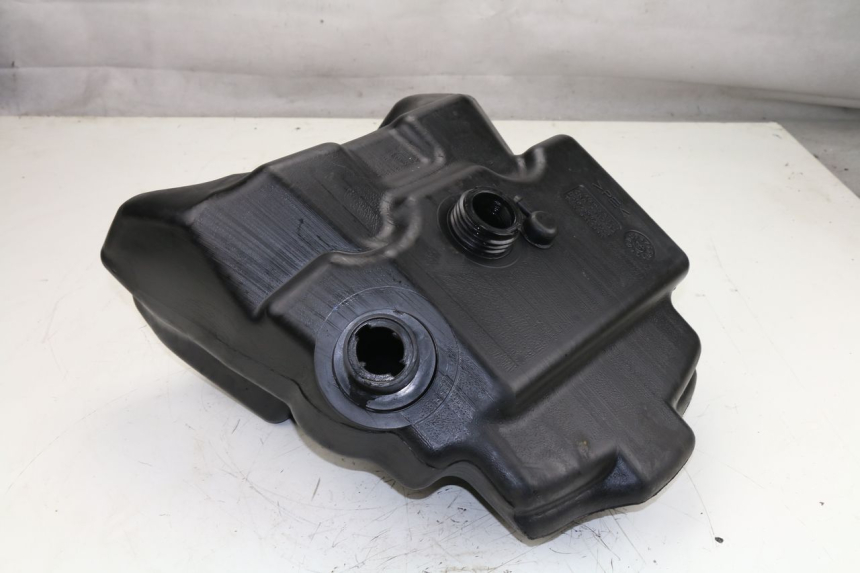 photo de FUEL TANK YAMAHA YP MAJESTY 125 (2007 - 2010)