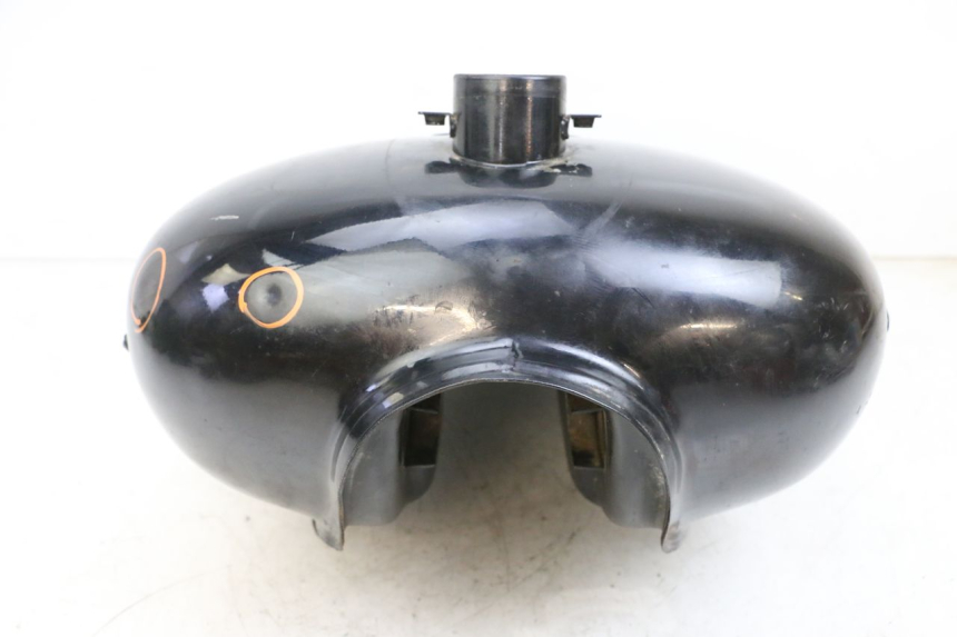 photo de FUEL TANK KYMCO ZING 125 (1997 - 2003) - Alternative angle