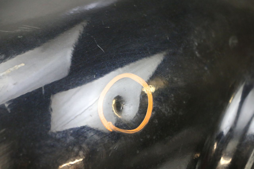 photo de FUEL TANK KYMCO ZING 125 (1997 - 2003) - Spare part profile view