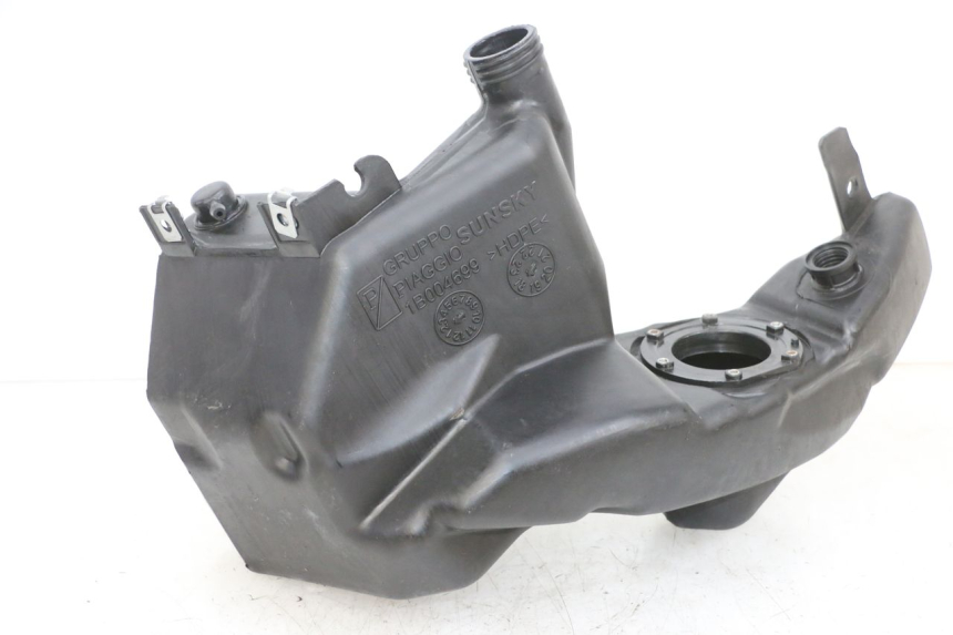 photo de FUEL TANK PIAGGIO ZIP 4T 50 (2018 - 2020) - Main view