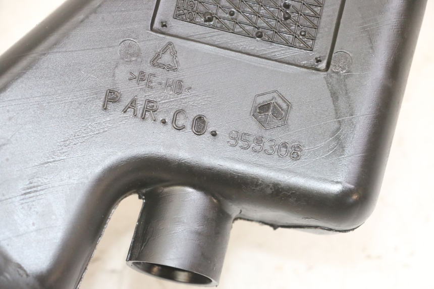photo de OIL TANK PIAGGIO NRG POWER PUREJET 50 (2018 - 2021)