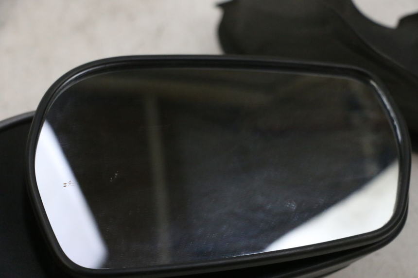 photo de RIGHT MIRROR SUZUKI BURGMAN 650 (2013 - 2020)