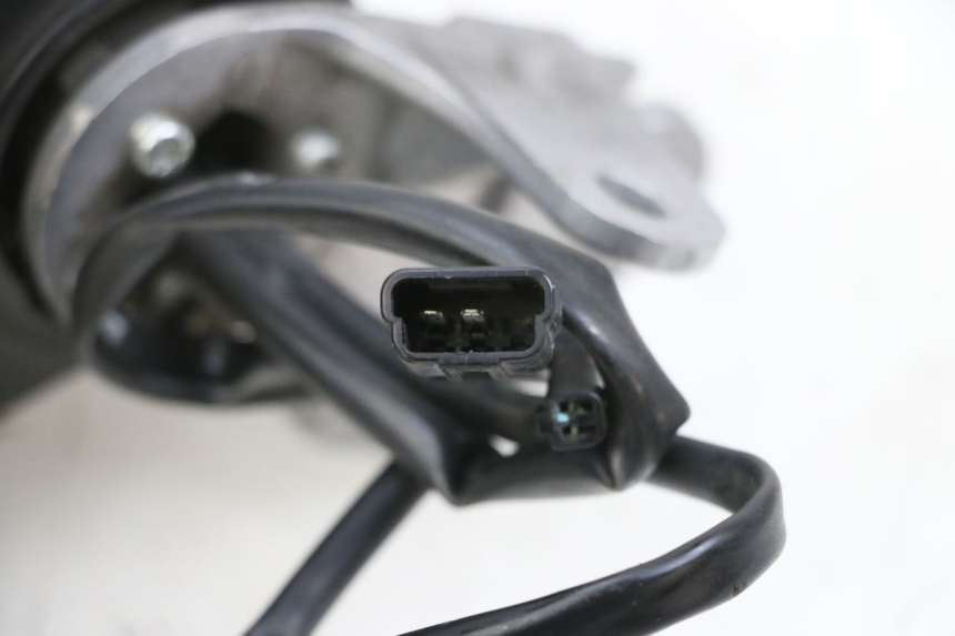 photo de RIGHT MIRROR SUZUKI BURGMAN 650 (2013 - 2020)