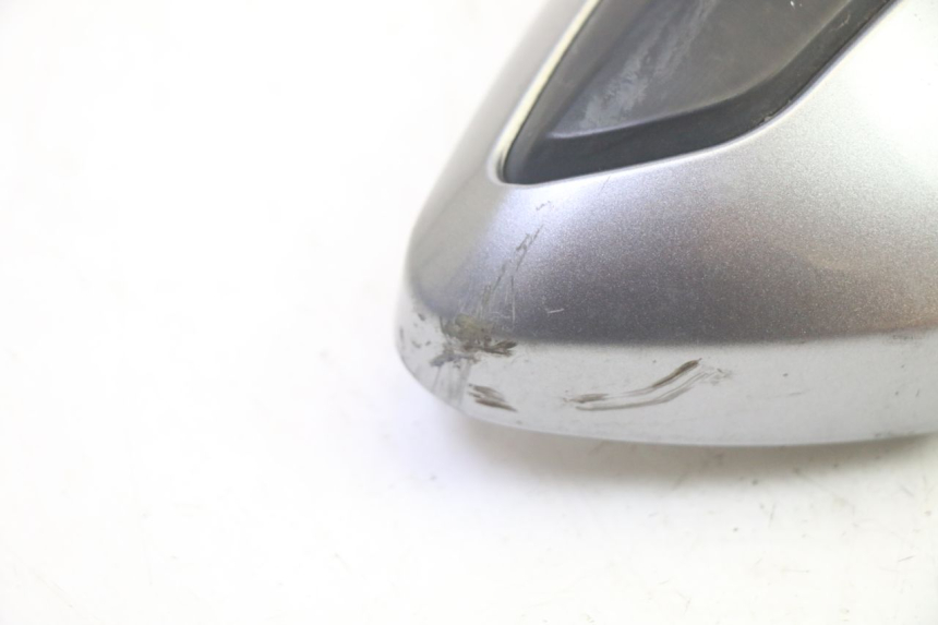 photo de RIGHT MIRROR SYM GTS EVO 125 (2009 - 2013) - Surface and material condition