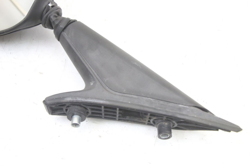 photo de LEFT MIRROR PIAGGIO XEVO - X EVO 125 (2007 - 2016) - Zoom on usage condition