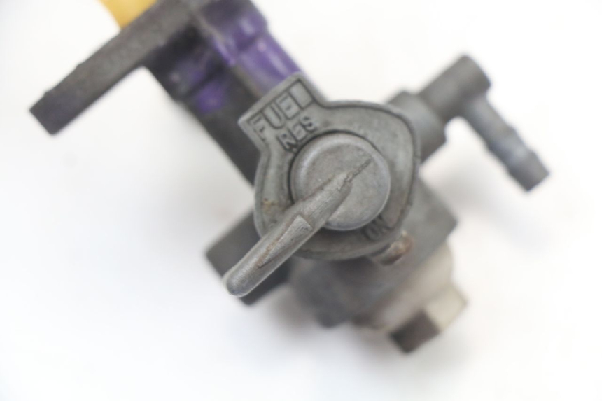 photo de FUEL TANK TAP SUZUKI GN 125 (1997 - 2000)