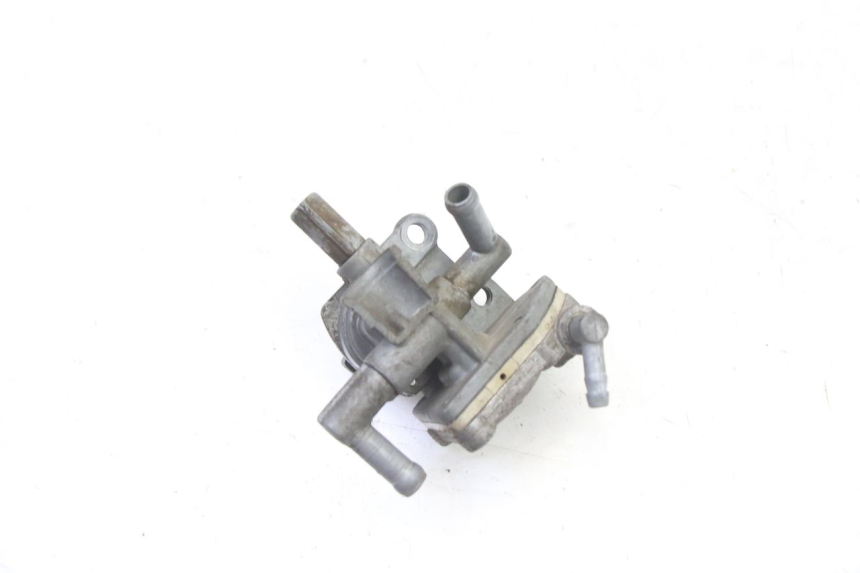 photo de FUEL TANK TAP SUZUKI GS GSE 500 (2001 - 2003)