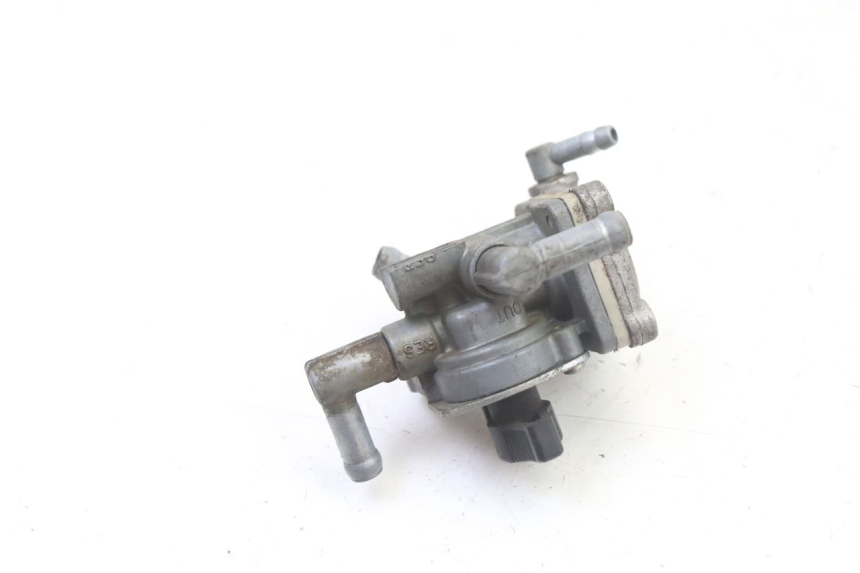 photo de FUEL TANK TAP SUZUKI GS GSE 500 (2001 - 2003)