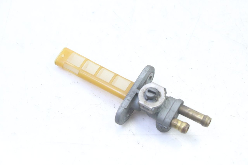 photo de FUEL TANK TAP SUZUKI GS GSE 500 (2001 - 2003)