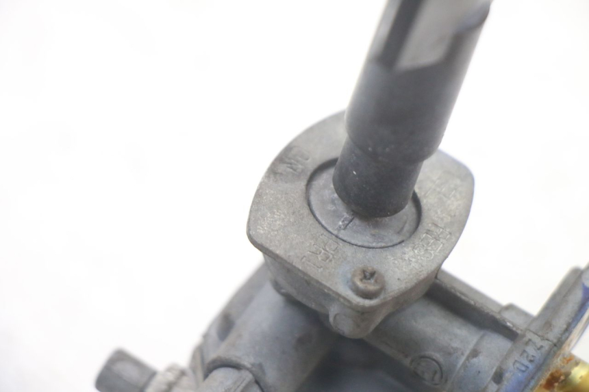 photo de FUEL TANK TAP SUZUKI GSF S BANDIT 600 (2000 - 2004)