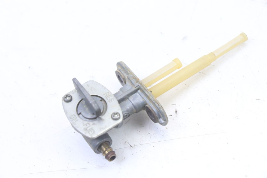 photo de FUEL TANK TAP YAMAHA TTR 125 (2000 - 2020) - Technical close-up