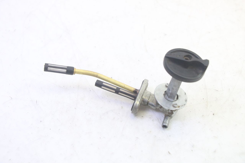 photo de FUEL TANK TAP YAMAHA TZR 50 (2008 - 2016) - Zoom on usage condition
