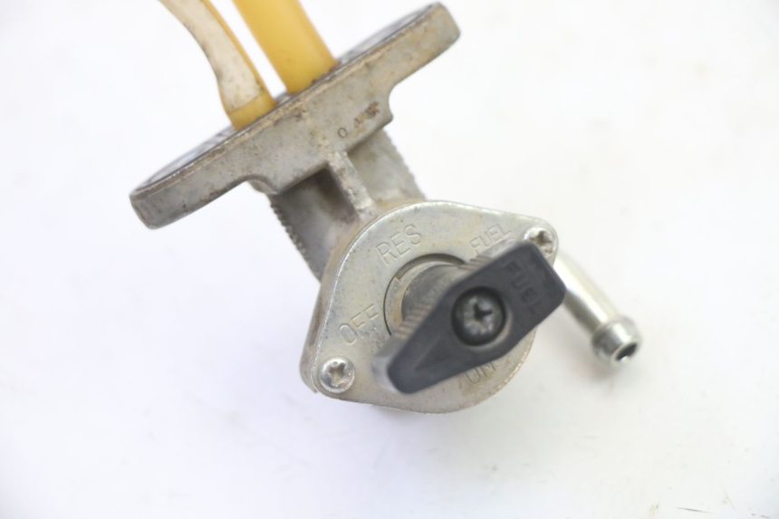 photo de FUEL TANK TAP YAMAHA YFM R RAPTOR 250 (2008 - 2014)