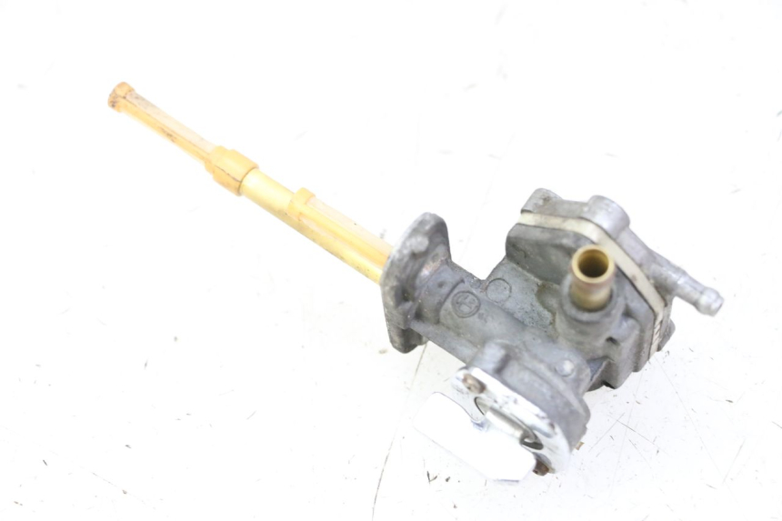 photo de FUEL TANK TAP KAWASAKI ZR7 ZR-7 S 750 (1999 - 2004) - Product overview