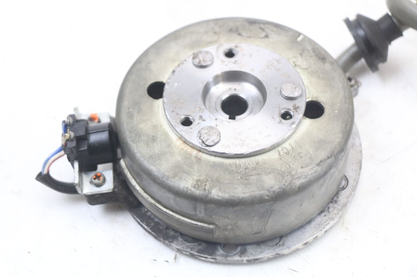 photo de ROTOR STATOR YAMAHA BW'S 50 (2004 - 2017) - Fixing points details
