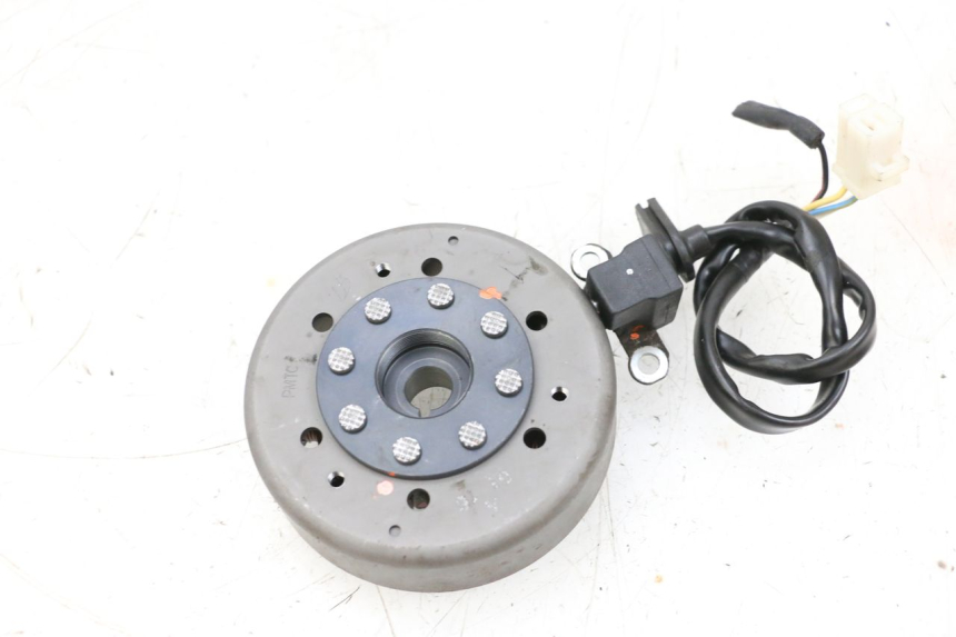 photo de ROTOR STATOR PEUGEOT KISBEE 2T 50 (2010 - 2017) - Component detail