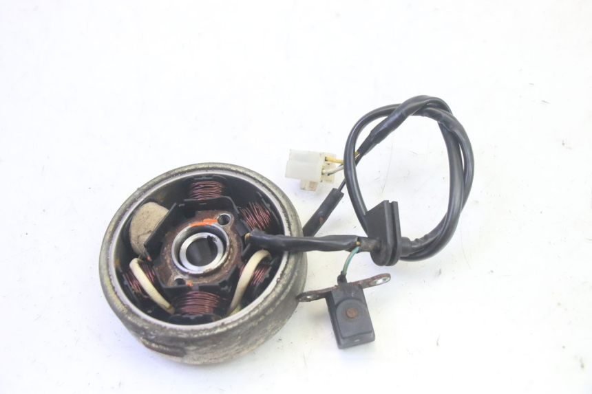 photo de ROTOR STATOR PEUGEOT LUDIX 50 (2008 - 2017) - Alternative perspective