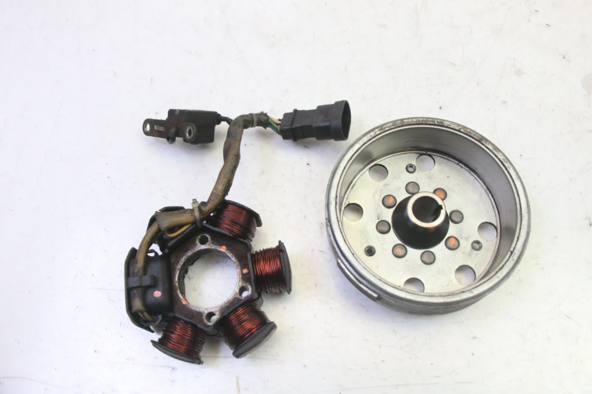 photo de ROTOR STATOR PIAGGIO NEW TYPHOON 50 (2010 - 2017)