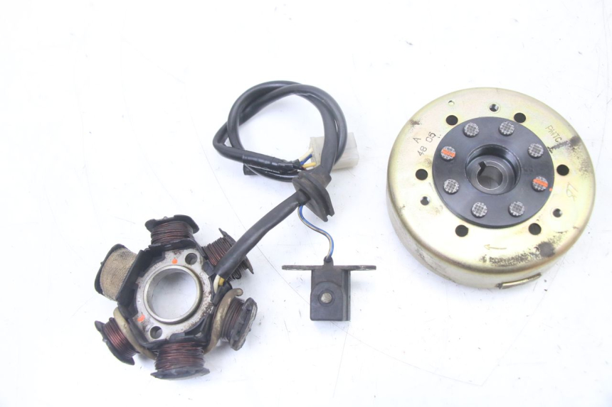 photo de ROTOR STATOR PEUGEOT LUDIX ONE 50 (2005 - 2008)