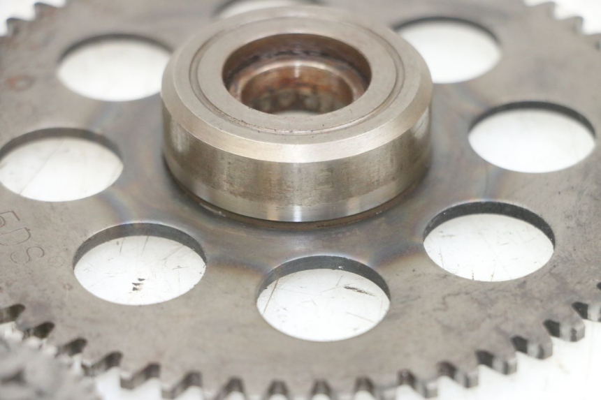 photo de STARTER CLUTCH YAMAHA YP MAJESTY 125 (2002 - 2006) - Fixing points details