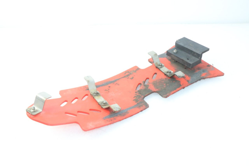 photo de BELLY PAN HONDA CRF CR-F 450 (2005 - 2008) - Fixing points details