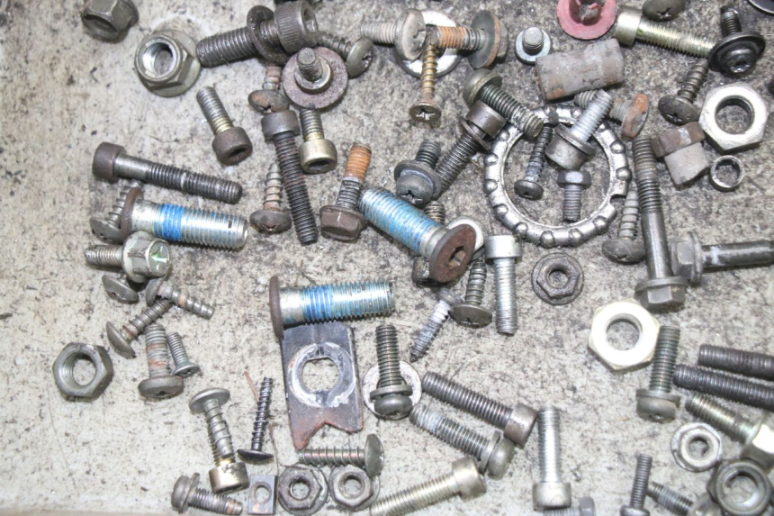 photo de SCREWS BAG MBK BOOSTER NEXT GENERATION 50 (1995 - 1998)