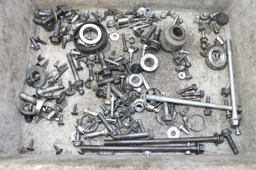 photo de SCREW FASTENER BAG SUZUKI BURGMAN 125 (2007 - 2014)